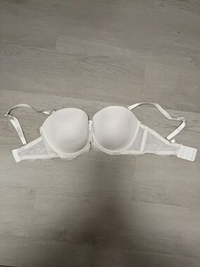 Affinitas White Convertible Lace Push-Up Bra